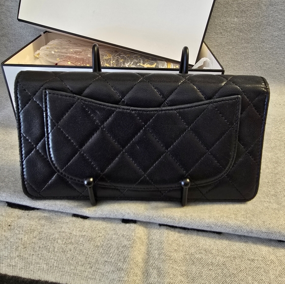 EUC Authentic Chanel Wallet - Picture 5 of 10
